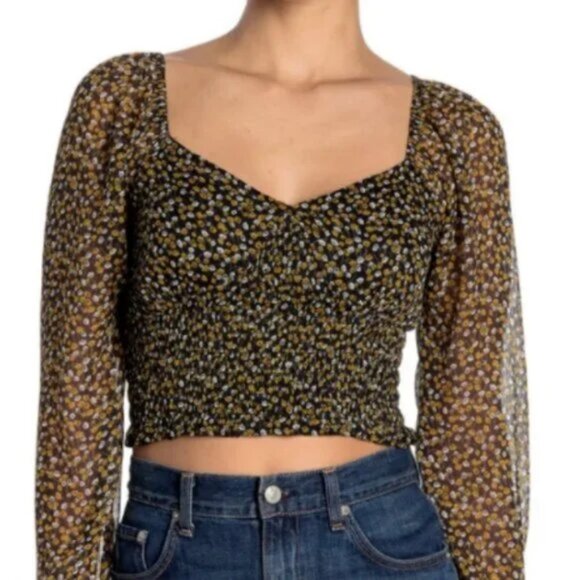 *3 FOR $9* Abound Smocked Crop Long Sleeve Sweetheart Peplum Sleeve Top Shirt - Picture 1 of 3